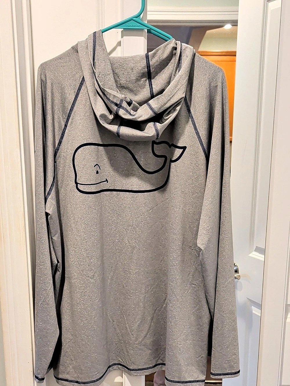 Vineyard Vines Performance Whale Outline Long-Sleeve Hoodie Tee Hoodie Gray